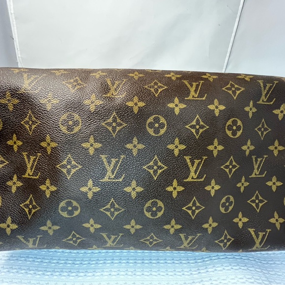 Authentic Louis Vuitton monogram speedy - Picture 6 of 15